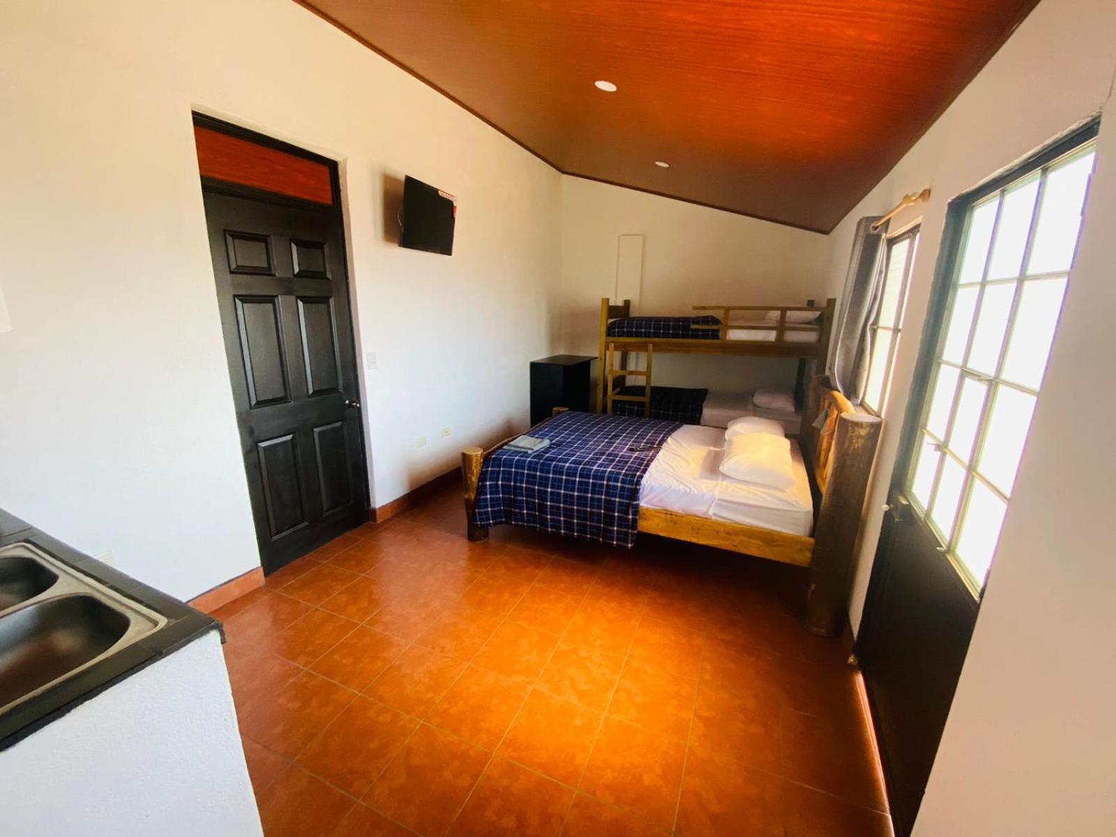 Hostal 17-52 Гватемала Экстерьер фото