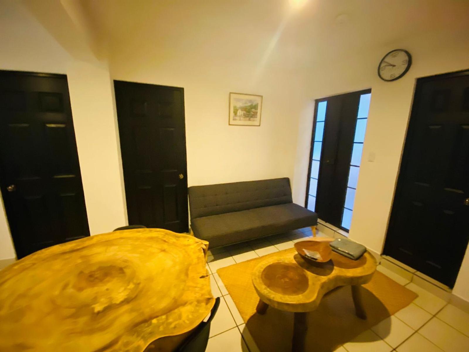 Hostal 17-52 Гватемала Экстерьер фото