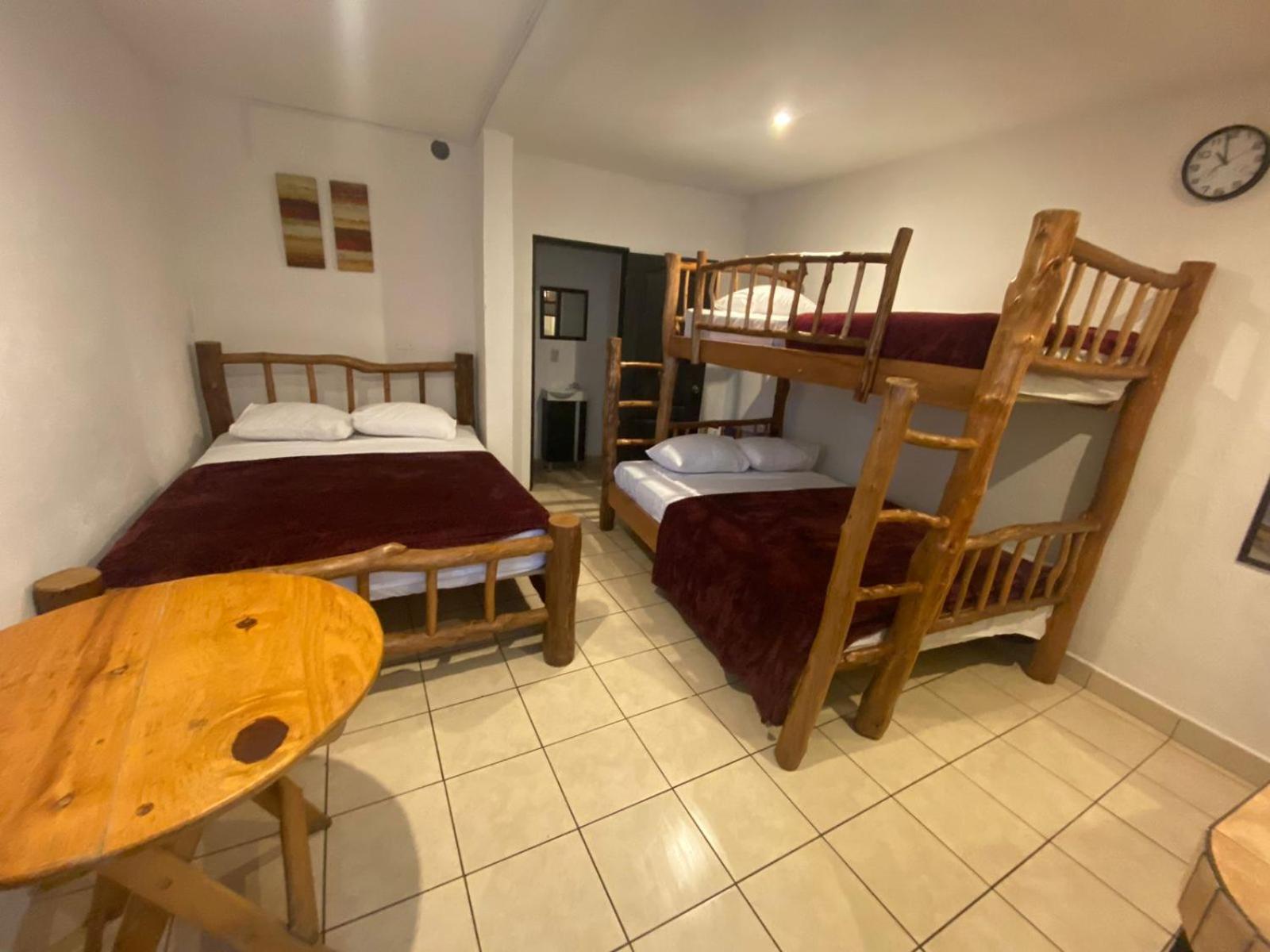 Hostal 17-52 Гватемала Экстерьер фото