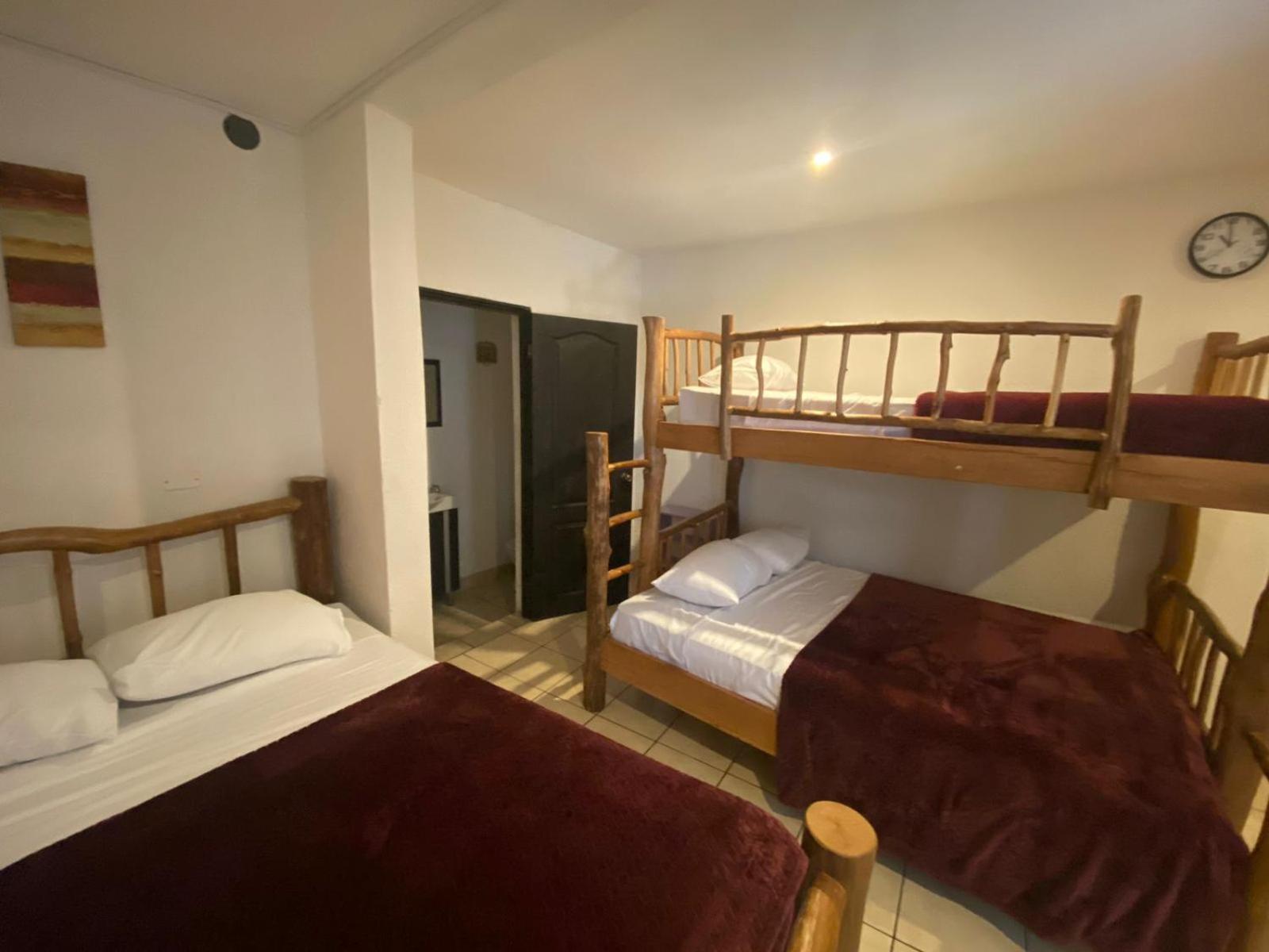 Hostal 17-52 Гватемала Экстерьер фото