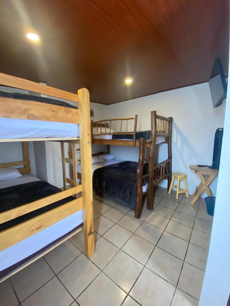 Hostal 17-52 Гватемала Экстерьер фото
